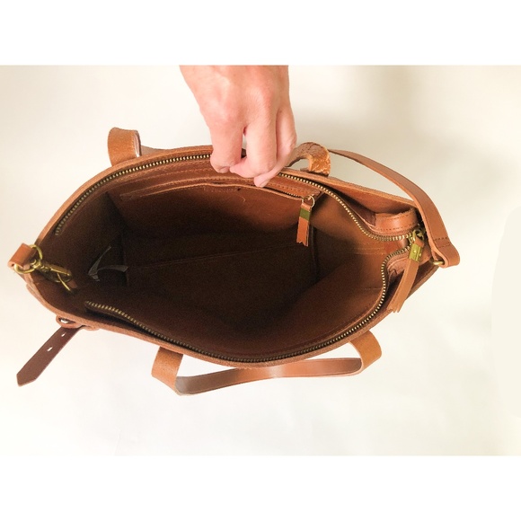 Madewell Zip-Top Medium Transport Leather Tote - Picture 7 of 10